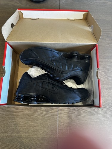 Nike shox black - r4, uk7