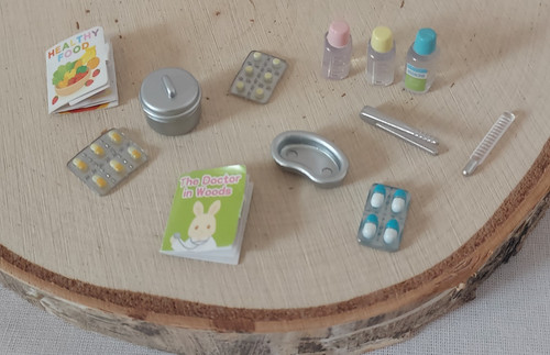 Sylvanian families spares - families,