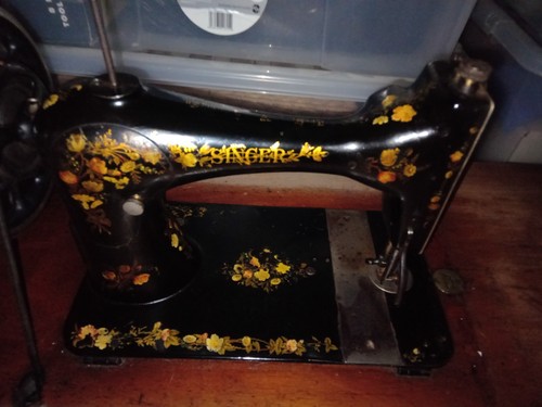 Antique singer sewing machine - sewing,