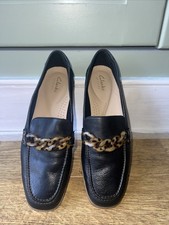 Clarks Women's Artisan Contour