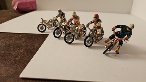 VINTAGE●BRITAINS●1:32~MOTO