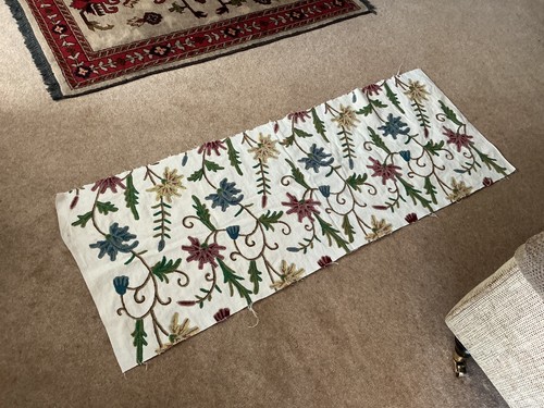 Embroidered linen fabric - 1,