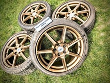 Genuine ASTON MARTIN VANTAGE