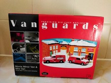 Vanguards GD1002 Morris Minor Van & Mini Van Royal Mail 2 Piece Set & Diorama