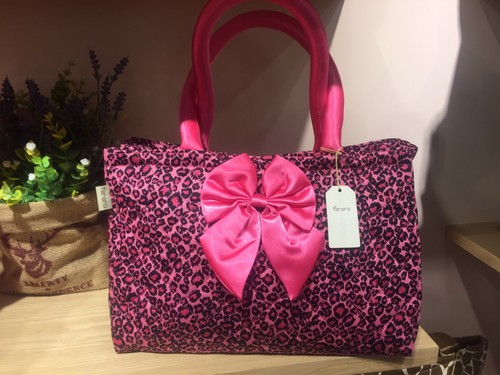 Hand bag ferera from - hand,