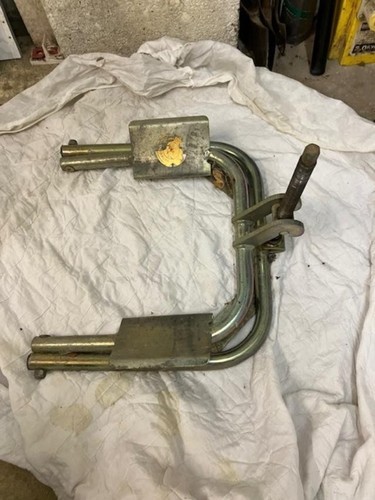 Bulldog caravan leveler slide