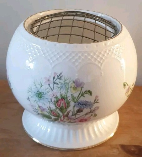 Aynsley wild tudor rose - tudor,