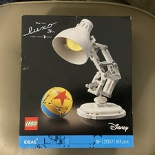 LEGO Disney Pixar Lamp - Model