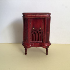 1:12 Scale Dolls House Vintage Style Wireless Radio Cabinet