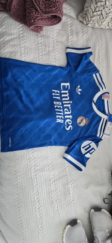 Bnwt real madrid third shirt - real,