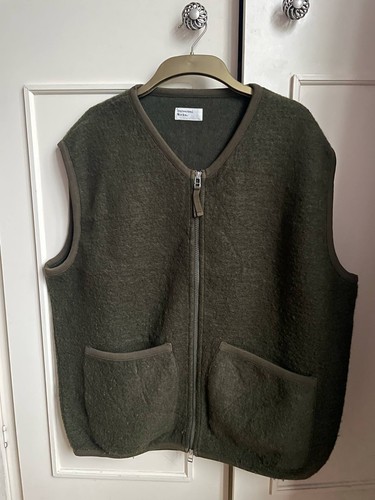 Universal works green gilet - works,