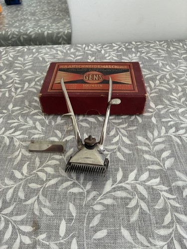 Vintage manual hair clipper - hair,
