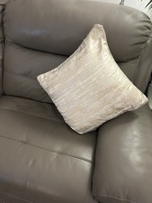 Lyndale bed livingroom chair cream gold feather filled cushion & case £50 shiny 