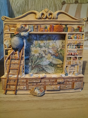 Brambly hedge border fine - border,