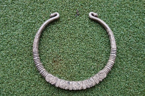 Large heavy white metal - a,