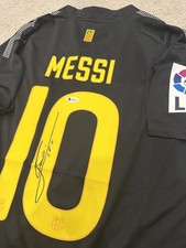 Lionel Messi Signed Barcelona Shirt Beckett BAS Witnessed
