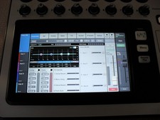 QSC Audio TouchMix-8 Compact
