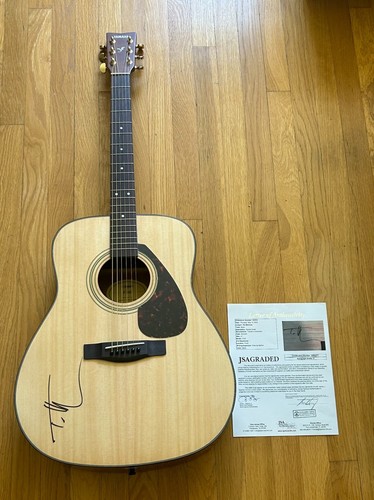 Tim mcgraw signed yamaha - signed,