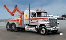 ITALERI 1:24 US WRECKER TRUCK