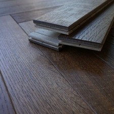 20" Classic Thermo Herringbone Parquet / Brushed & Hardwax Oiled Dark Brown HFT1