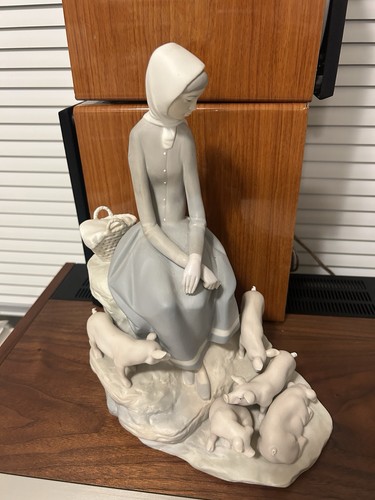 Lladro 4572 figurine - 4572, with