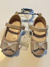 Size 5 EU22 Baby Toddler Shoes Gold New Tags Occasion Party Wedding Matalan Girl