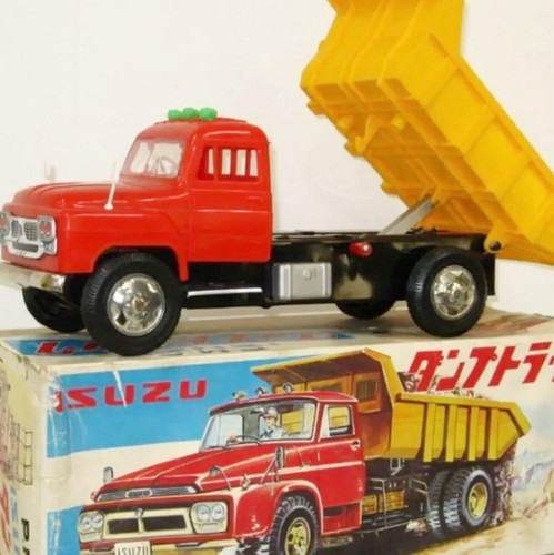 Isuzu dump truck plastic - p.m.a,