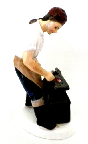 Royal doulton figurine - royal,