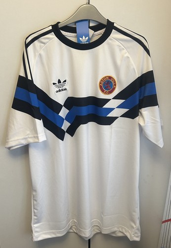 Aston villa 1990 style germany - villa,