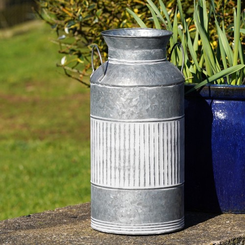 Galvanised milk churn - churn, ribbed