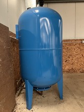 Lowara Water Pressure Vessel/Diaphragm Tank 500 Litre.