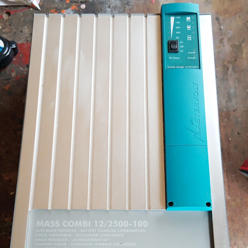 Mastervolt mass combi - mass,