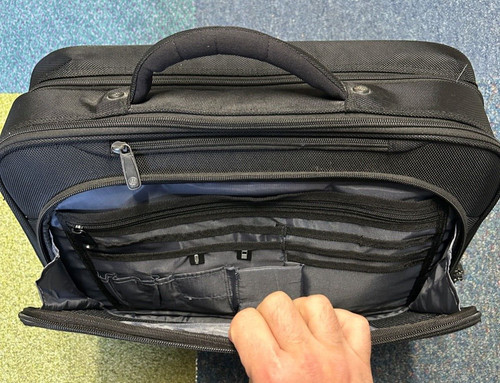 Messenger laptop carry case - carry,