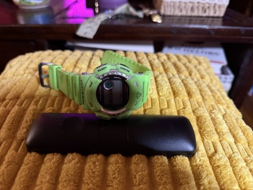 Green diamond shock km - by,