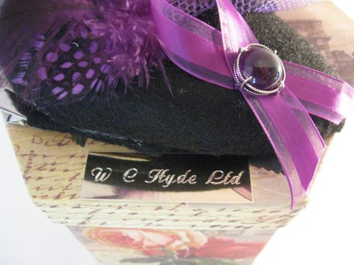 Lady fascinator hat with - lady’s,