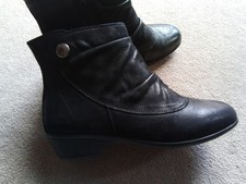 Ladies PAVERS BLACK LEATHER LOW HEEL  ANKLE BOOTS - Size -UK 5  NEW 