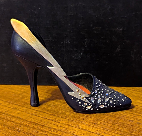 Raine just the right shoe - just,