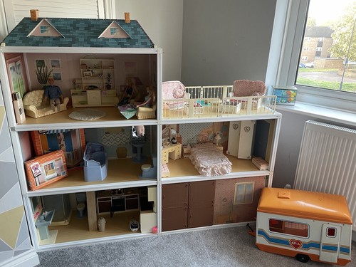 Vintage sindy dolls - sindy,