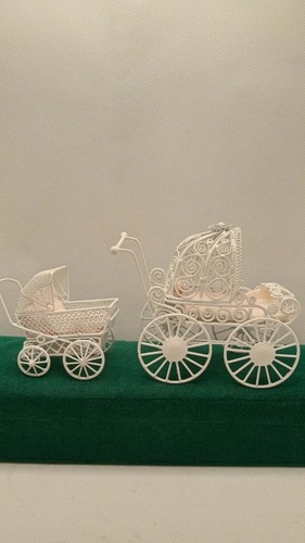 Vintage miniature doll house - miniature,