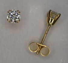 PAIR 1/10CT ROUND DIAMOND 9ct