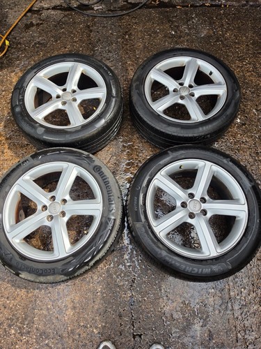 Audi 2010 set - q5, 8r