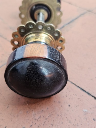 Antique nicely figured lignum - nicely,