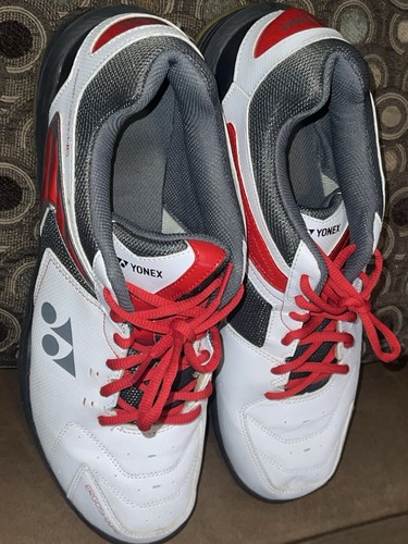 Yonex power cushion - yonex,