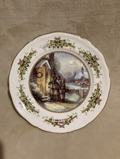 Aynsley English Fine Bone China Decorative Plate Carol Singing Christmas 1983