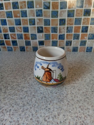 Rare coloured delft beaker - rare,