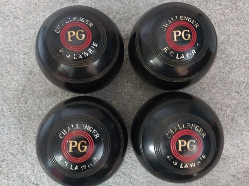 Lawrie lawn bowls size - r,