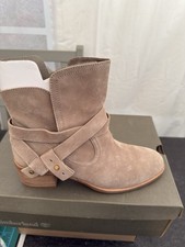 UGG Australia Women's Brown