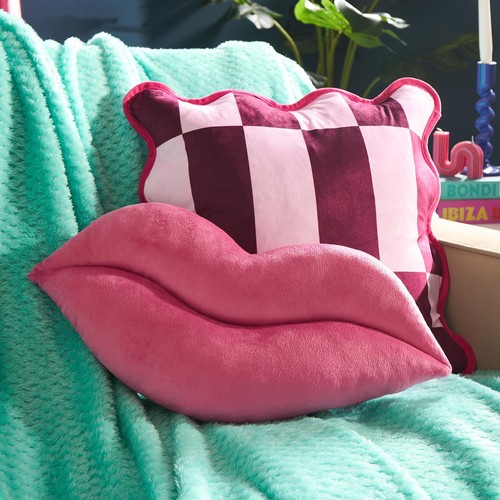 Ohs lips shaped cushion - lips,