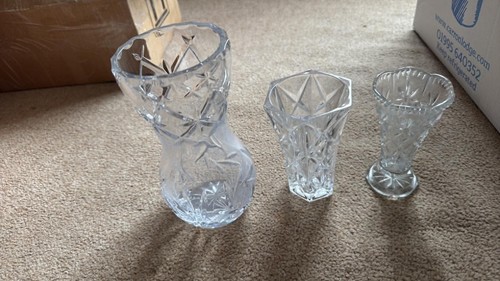 Crystal type vases - x,