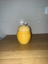 Ceramic Bee Hive Shaped Honey Pot With Bee Design On Lid